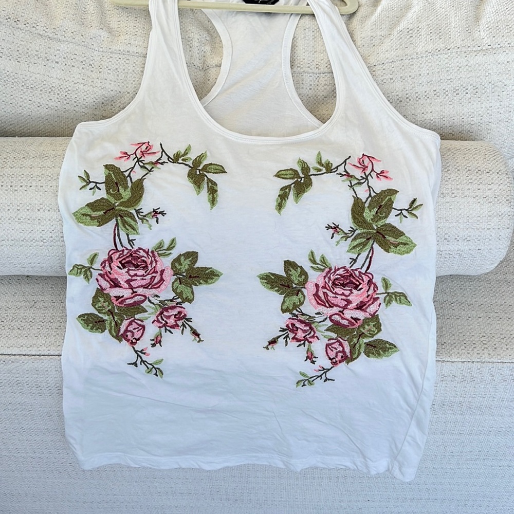 MCQ tank size S/M